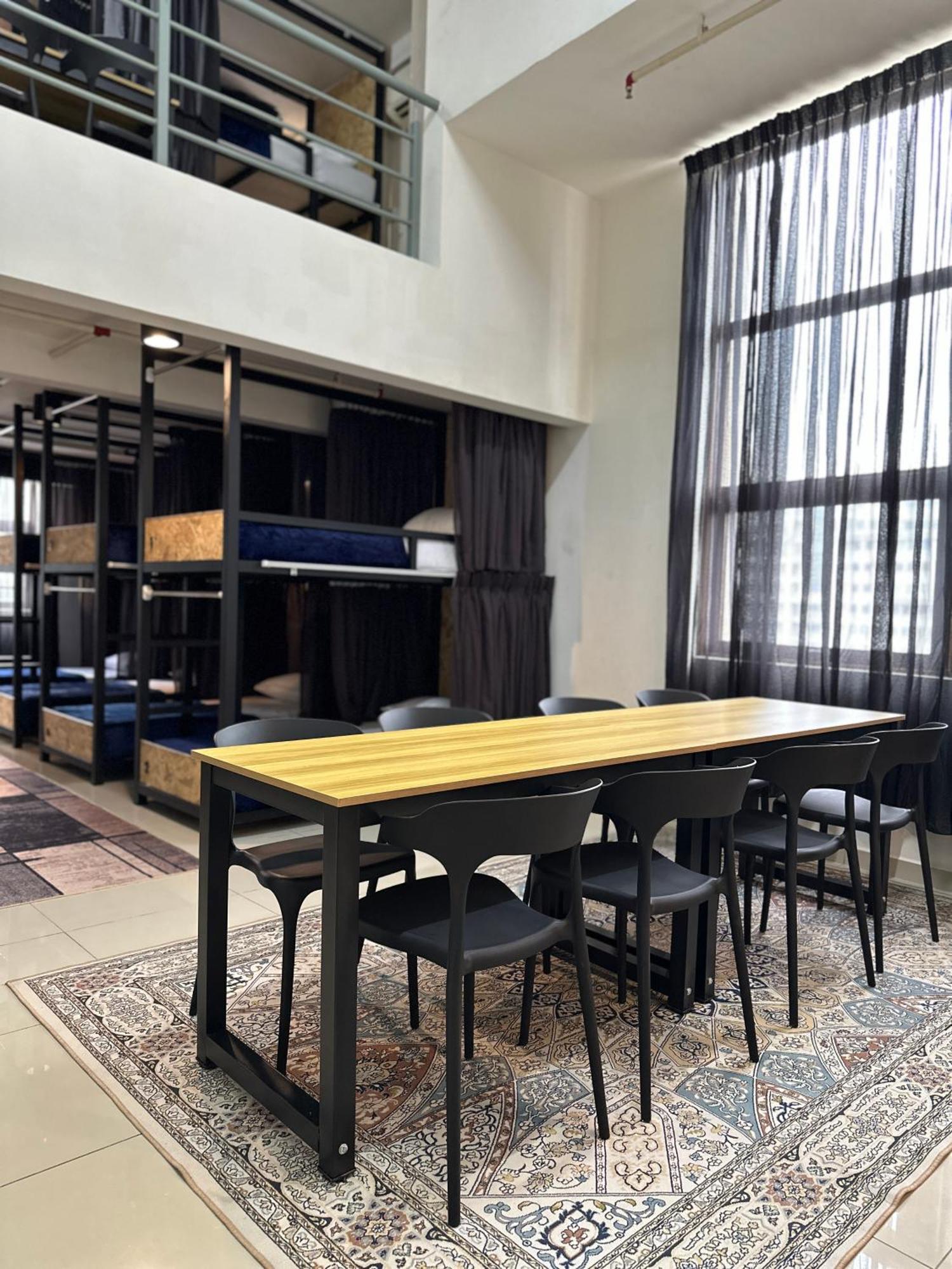 Mix Hostel Kl By Chillout Hostel Petaling Jaya Ngoại thất bức ảnh