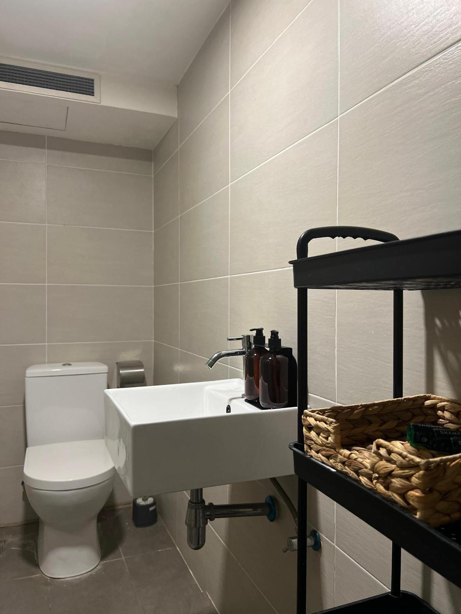 Mix Hostel Kl By Chillout Hostel Petaling Jaya Ngoại thất bức ảnh