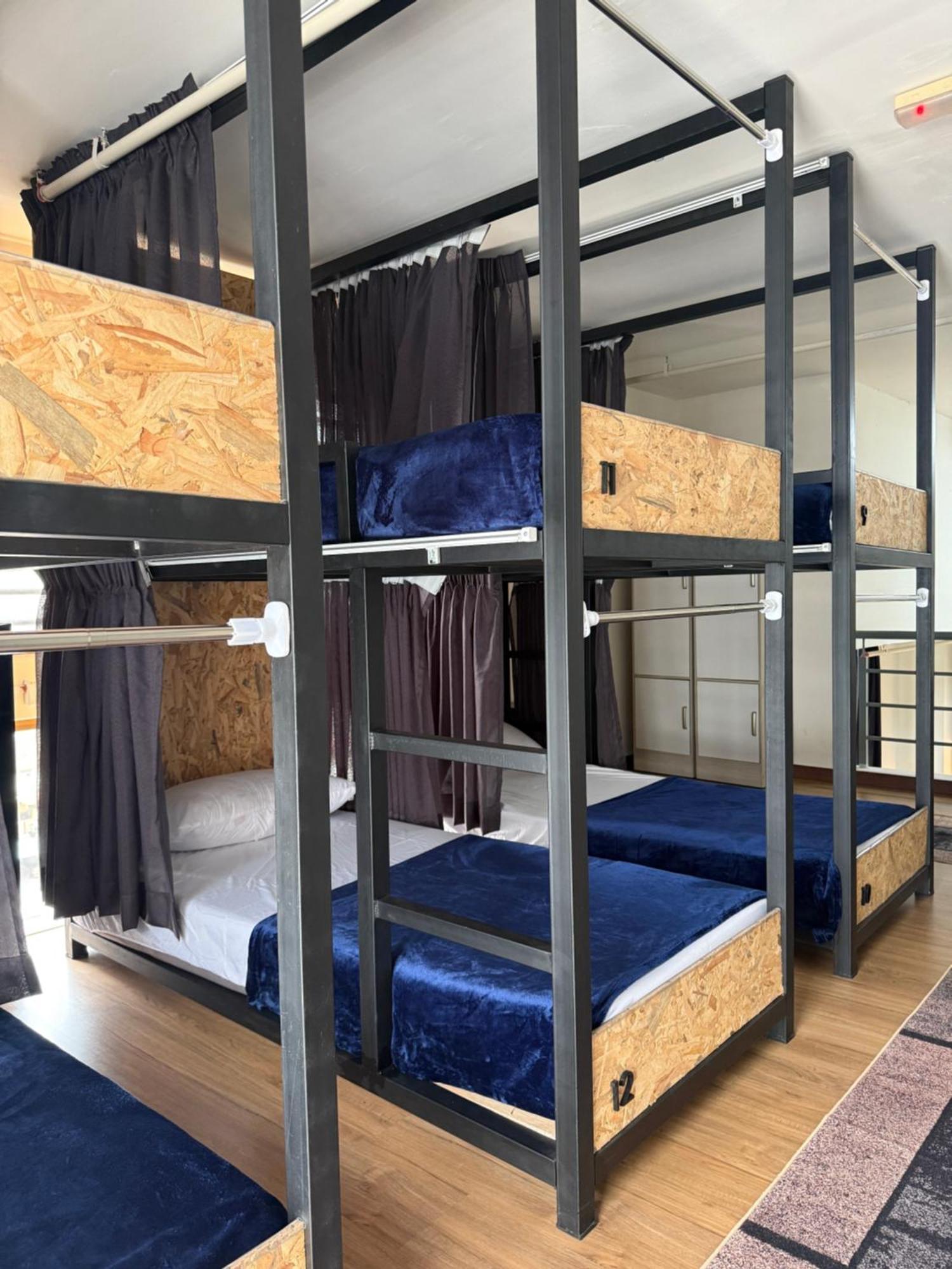 Mix Hostel Kl By Chillout Hostel Petaling Jaya Ngoại thất bức ảnh