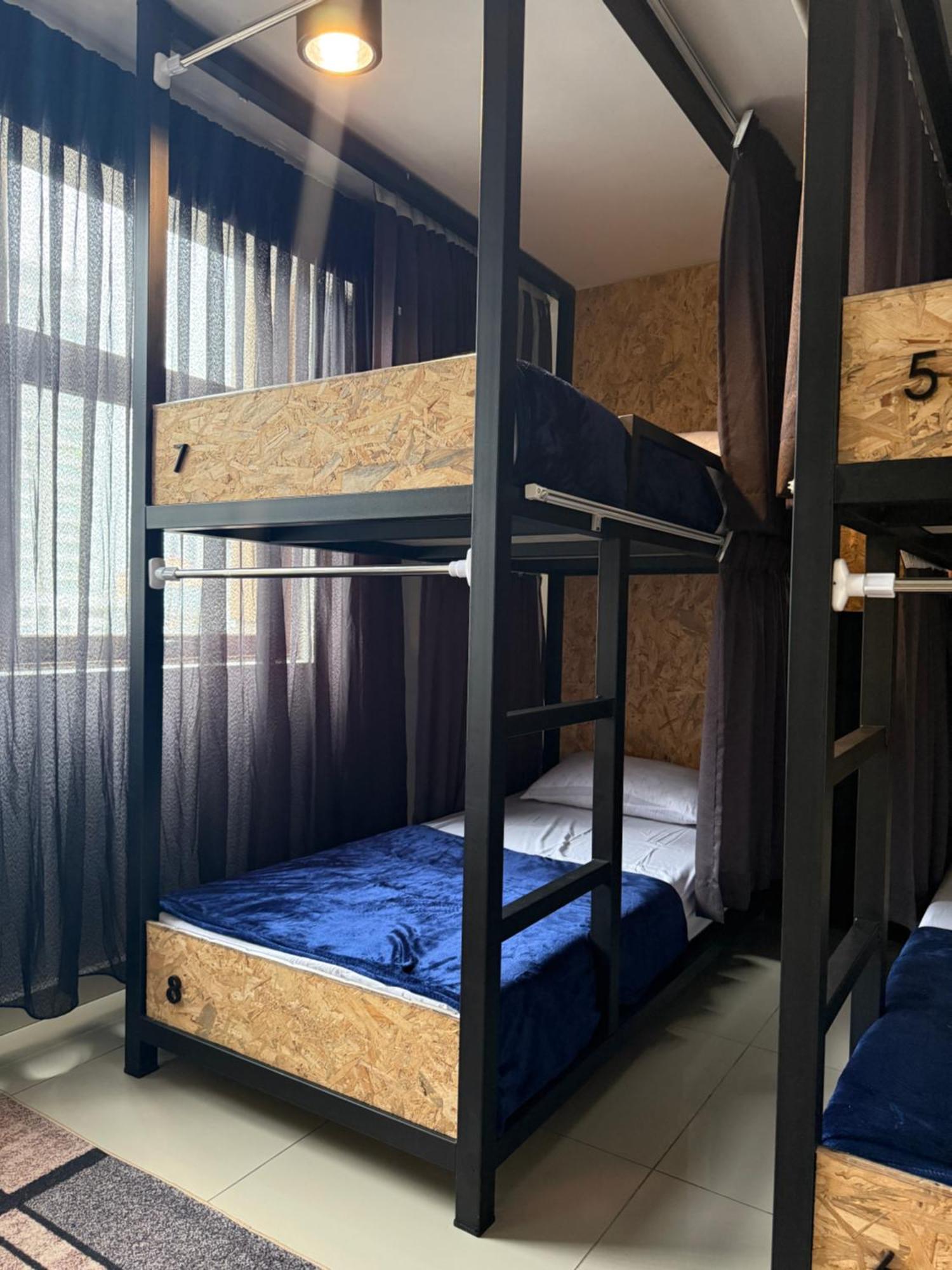 Mix Hostel Kl By Chillout Hostel Petaling Jaya Ngoại thất bức ảnh